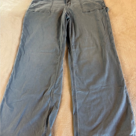 American Eagle Outfitters Denim - American Eagle Outfitters Light Blue Jeans